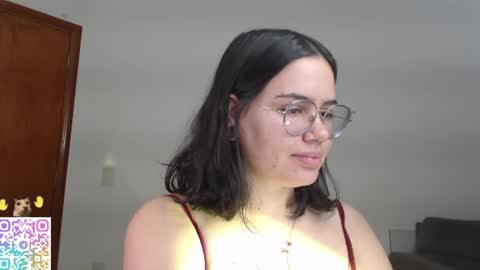 Snapshot of velvetcrystal chatting on 27, 6, 2026 Crystal PVT OPEN online show from 27, 6, 2026