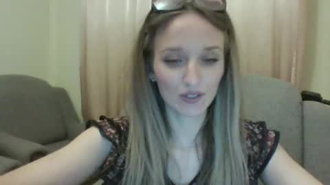 Snapshot of velvetintuition chatting on 14, 5, 2026 velvetintuition online show from 14, 5, 2026
