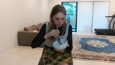 VelvetTGirl online show from 1, 2, 2026