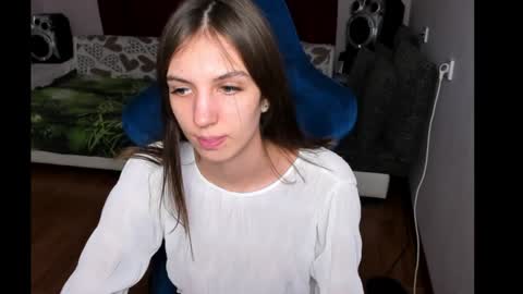 veneradi615 online show from 25, 1, 2025