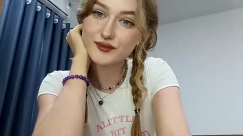 Snapshot of venniebonillas chatting on 21, 2, 2026 Emily online show from 21, 2, 2026