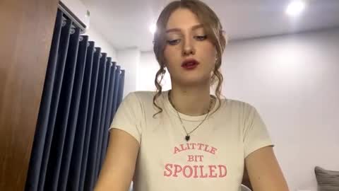 Snapshot of venniebonillas chatting on 28, 2, 2026 Emily online show from 28, 2, 2026