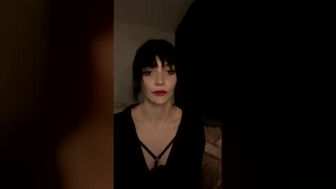 venom_goddess online show from 15, 5, 2026