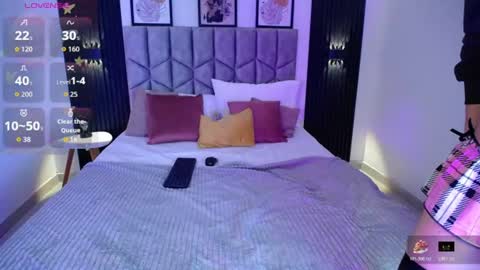 Snapshot of venus_999_ chatting on 4, 7, 2026 venus_999_ online show from 4, 7, 2026