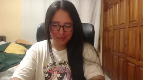 Snapshot of venus_cat_ chatting on 23, 5, 2026 Venus online show from 23, 5, 2026