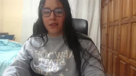 Snapshot of venus_cat_ chatting on 7, 6, 2026 Venus online show from 7, 6, 2026