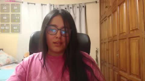 Snapshot of venus_cat_ chatting on 27, 6, 2026 Venus online show from 27, 6, 2026