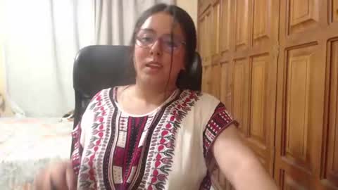 Snapshot of venus_cat_ chatting on 7, 7, 2026 Venus online show from 7, 7, 2026