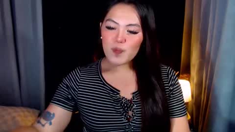 Snapshot of venus_colly chatting on 1, 6, 2026 I am Colly Your mystery girl online show from 1, 6, 2026