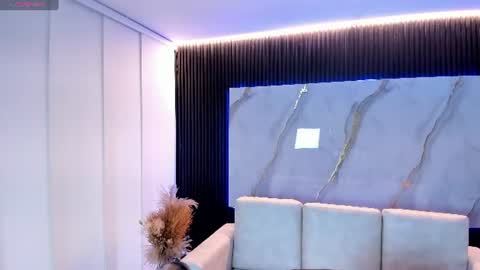 Snapshot of venus_cooperr chatting on 17, 6, 2026 Venus Cooperr online show from 17, 6, 2026