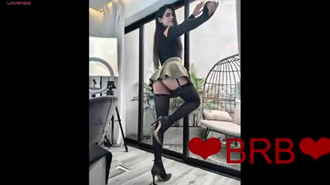 Snapshot of venus_flame chatting on 27, 4, 2026 VENUS online show from 27, 4, 2026