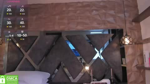 Snapshot of venus_velez chatting on 23, 4, 2026 Venus online show from 23, 4, 2026