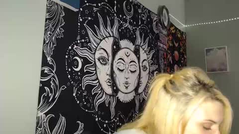 Miss Venus online show from 12, 9, 2025