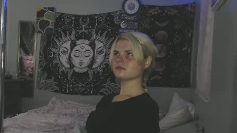 Miss Venus online show from 5, 11, 2025