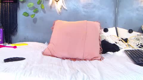 Venus online show from 27, 2, 2025