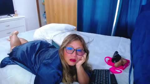 Snapshot of venushot1xx chatting on 29, 5, 2026 venushot1xx online show from 29, 5, 2026