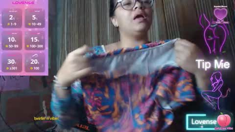 Snapshot of venuslovelatina chatting on 27, 3, 2026 venuslovelatina online show from 27, 3, 2026