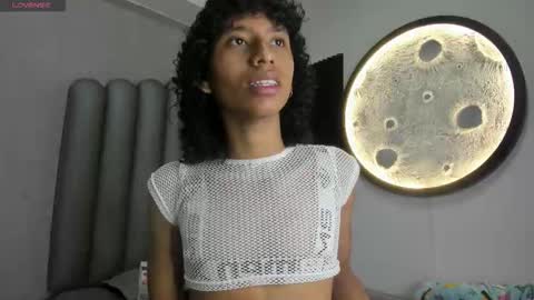 venuss_03 online show from 17, 10, 2025