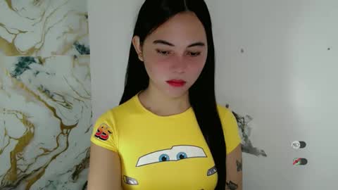 Snapshot of veola_sexy chatting on 9, 3, 2026 veola_sexy online show from 9, 3, 2026