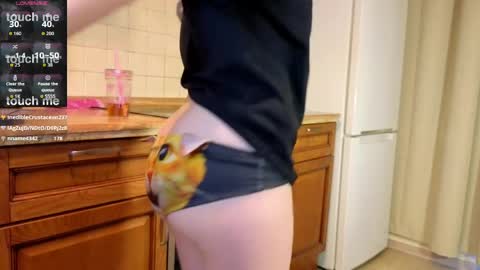 Erica online show from 6, 4, 2026