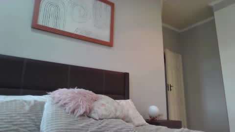 vera1983xx online show from 13, 12, 2024