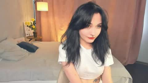 Snapshot of verapalazzo chatting on 1, 6, 2026 Keely online show from 1, 6, 2026