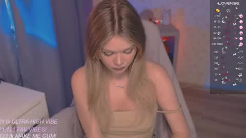 Tiffany online show from 15, 9, 2025