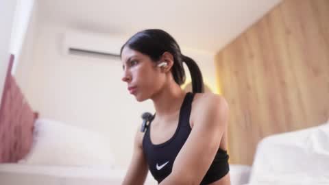 Snapshot of veronica_mendez1 chatting on 18, 3, 2026 Veronica online show from 18, 3, 2026