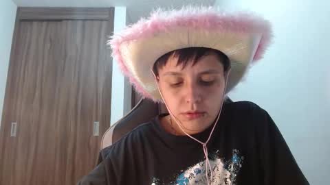 Veronica Clark online show from 21, 11, 2025