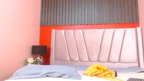 Snapshot of veronicarobles chatting on 30, 9, 2025 Veronica Robles online show from 30, 9, 2025