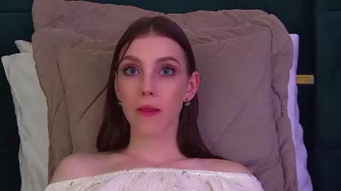 Snapshot of veronicavance chatting on 7, 7, 2026 Veronica online show from 7, 7, 2026