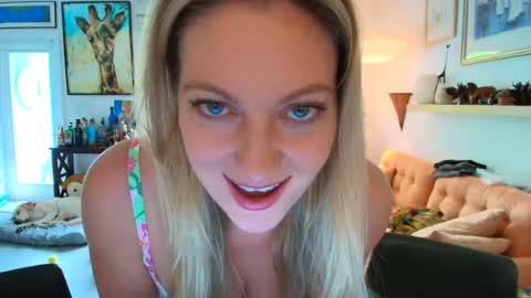 Veronica Weston online show from 6, 8, 2026