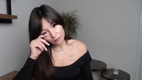 veronik_shy online show from 2, 12, 2025