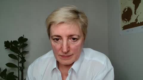 Snapshot of verony_ chatting on 9, 3, 2025 verony_ online show from 9, 3, 2025