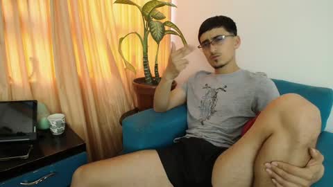 versatileguuy online show from 11, 4, 2026