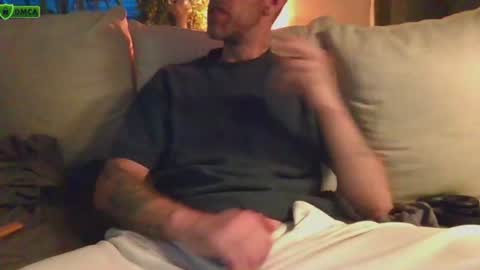 Snapshot of versatilexswede chatting on 1, 7, 2026 John online show from 1, 7, 2026