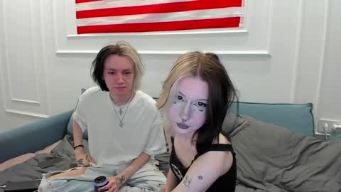 Snapshot of veryraretwins chatting on 1, 6, 2026 veryraretwins online show from 1, 6, 2026