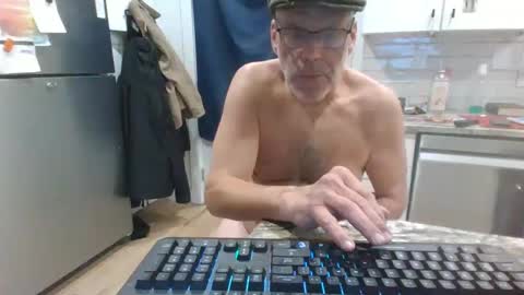 Snapshot of verysmallpeni chatting on 23, 12, 2024 verysmallpeni online show from 23, 12, 2024