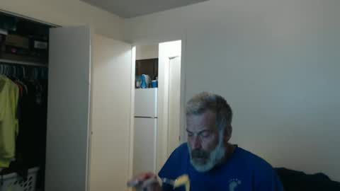 hairy man online show from 25, 2, 2026