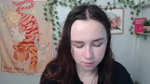 Snapshot of veryveryvery_shy chatting on 15, 6, 2026 veryveryvery_shy online show from 15, 6, 2026