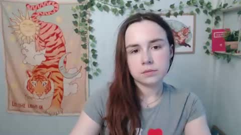 Snapshot of veryveryvery_shy chatting on 17, 6, 2026 veryveryvery_shy online show from 17, 6, 2026