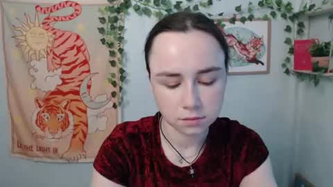 Snapshot of veryveryvery_shy chatting on 25, 6, 2026 veryveryvery_shy online show from 25, 6, 2026