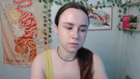 Snapshot of veryveryvery_shy chatting on 16, 7, 2026 veryveryvery_shy online show from 16, 7, 2026