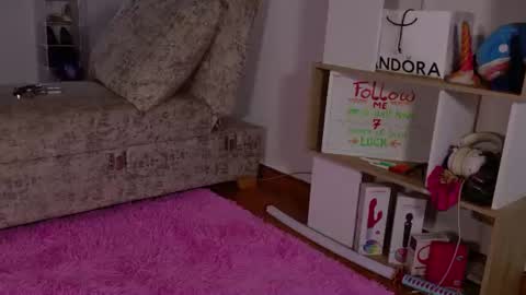 Snapshot of vi_anayaa chatting on 25, 6, 2026 Victoria online show from 25, 6, 2026