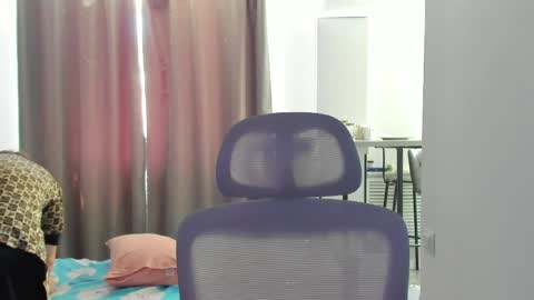 Snapshot of vibemygirl chatting on 29, 4, 2026 vibemygirl online show from 29, 4, 2026
