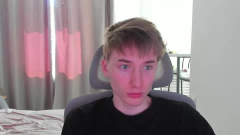 Snapshot of vibemygirl chatting on 7, 5, 2026 vibemygirl online show from 7, 5, 2026
