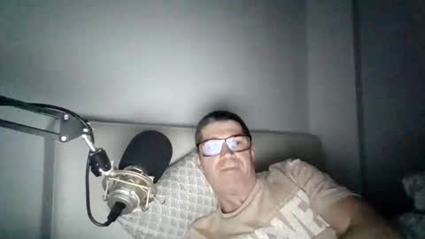 Snapshot of vibratorul89 chatting on 17, 11, 2025 vibratorul89 online show from 17, 11, 2025