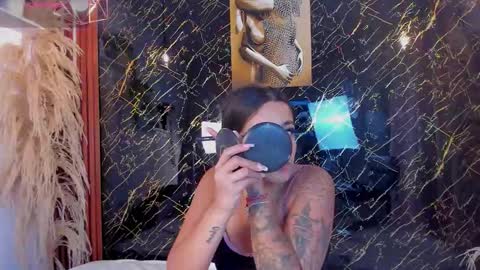 Snapshot of vichy_evans chatting on 12, 2, 2026 Vichy Everyday From 1400 to 2130 Col Time online show from 12, 2, 2026