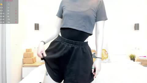 EliQueen online show from 11, 4, 2026