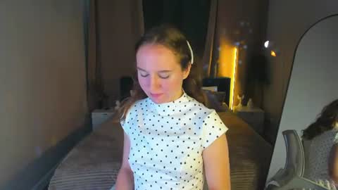 Snapshot of vicki_milles chatting on 18, 7, 2026 vicki_milles online show from 18, 7, 2026
